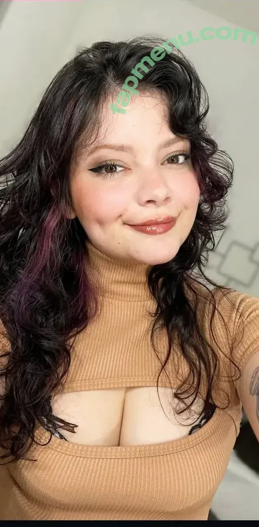 Lari Anjos nude photo #0075 (DonaLarocas / Larissa Anjos Cosplayer / lari.anjos)