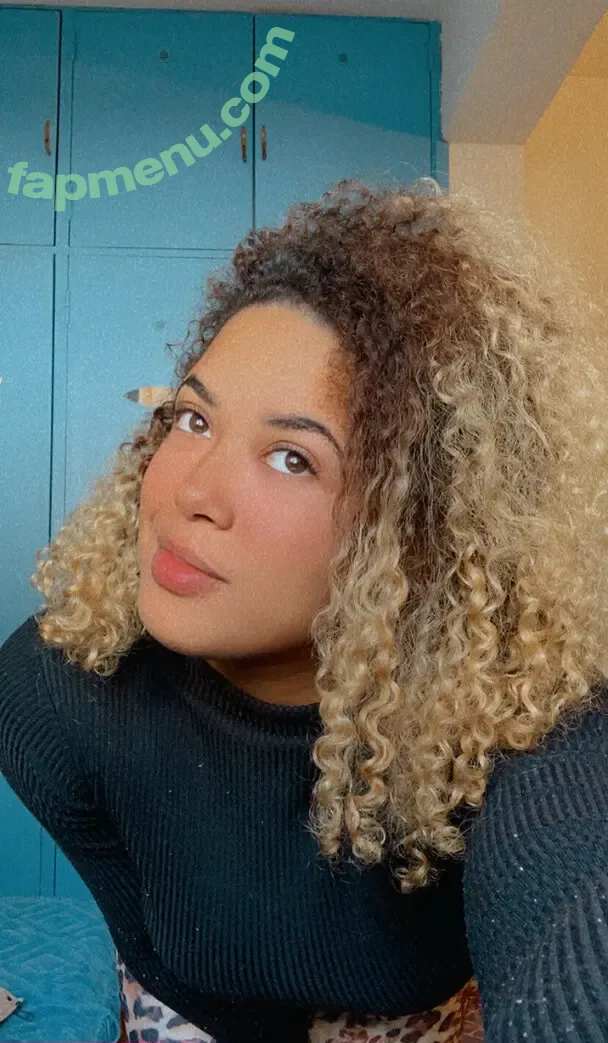 larisafoxvip nude photo #0007 (larisafoxlatina)