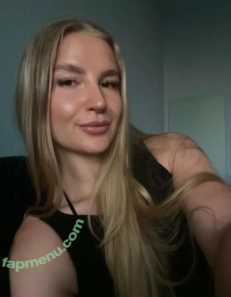 larissa.becker nude photo #0004 (munichlgirl)