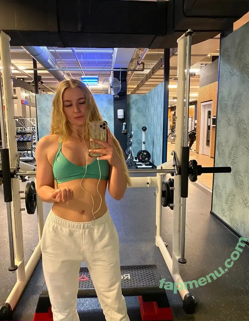 larissa.becker nude photo #0012 (munichlgirl)