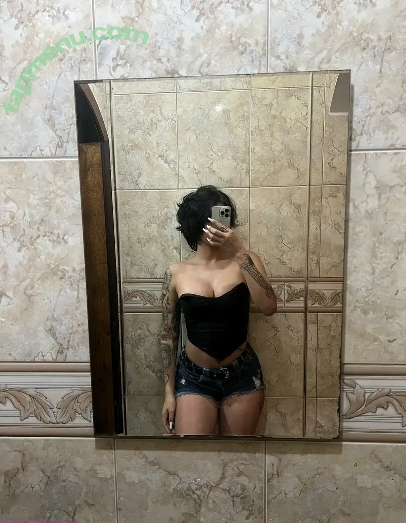 Larissa Brum nude photo #0001 (oilarissa_brum)