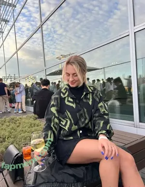 Larissa Lange / langeelarissa / larissa-lange nude photo #0004