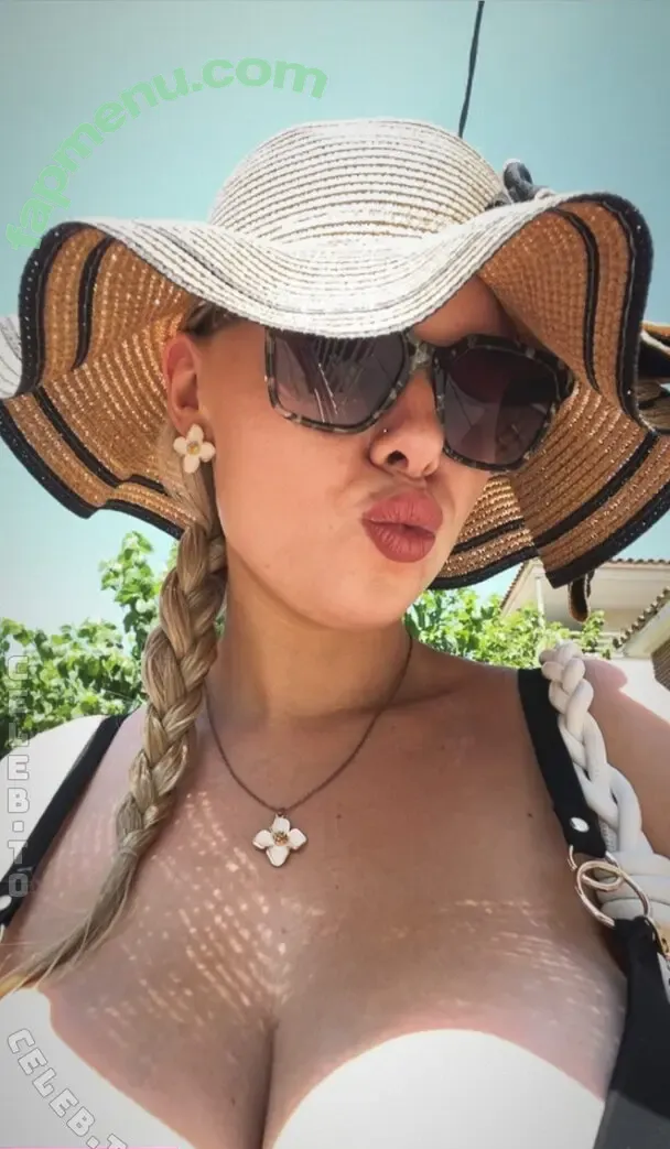 Larissa.lhaa nude photo #0041 (Larissalhaa / larissa.lahe)