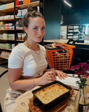 Larissa Manoela / larissamanoela nude photo #0523