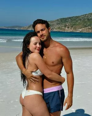 Larissa Manoela / larissamanoela nude photo #0786