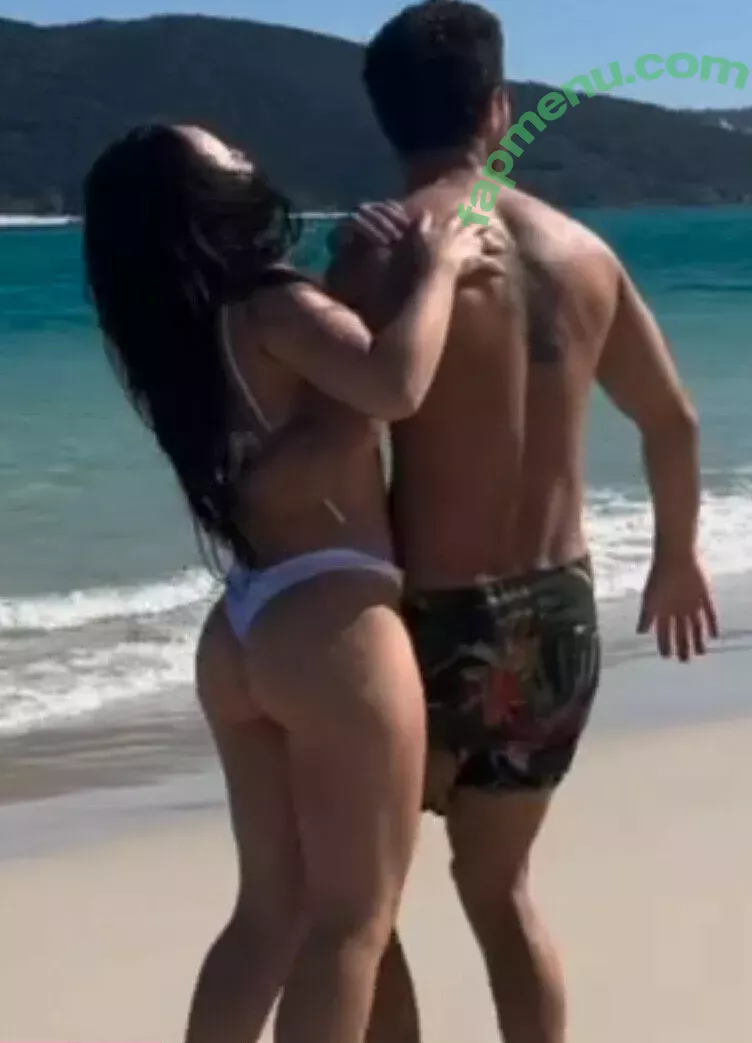 Larissa Manoela nude photo #0701 (larissamanoela)