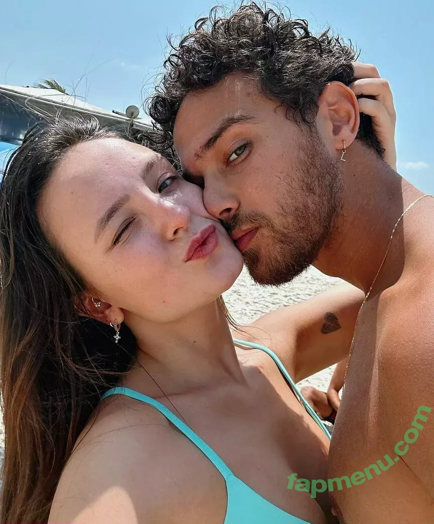 Larissa Manoela nude photo #0732 (larissamanoela)