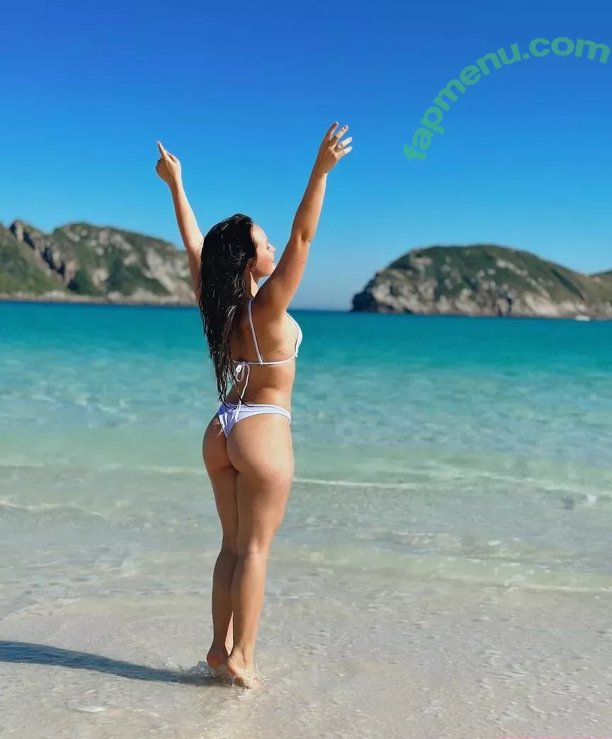 Larissa Manoela nude photo #0851 (larissamanoela)