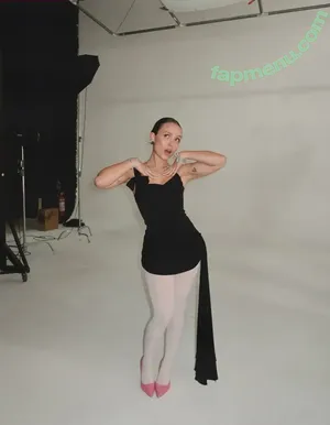 Larissa Manoela / larissamanoela nude photo #1465