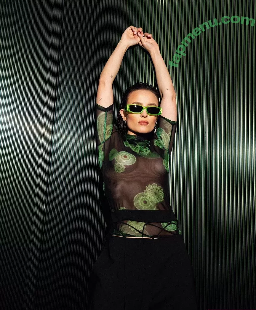 Larissa Manoela nude photo #1034 (larissamanoela)