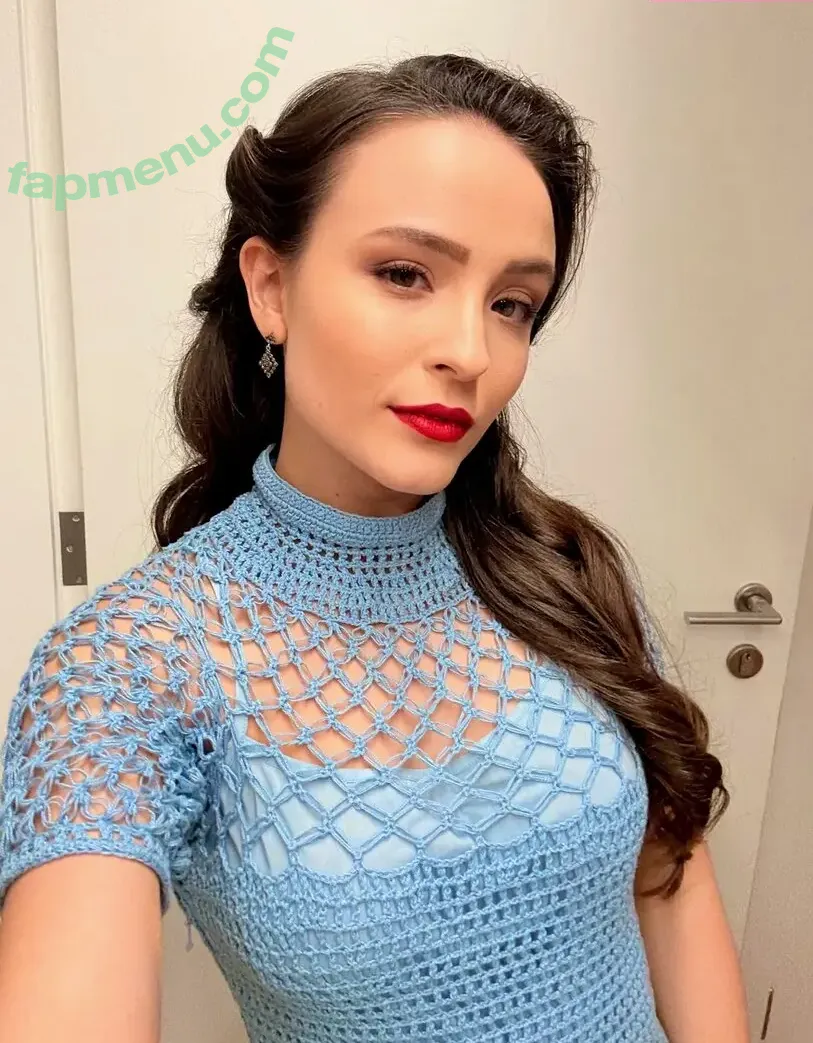 Larissa Manoela nude photo #1455 (larissamanoela)