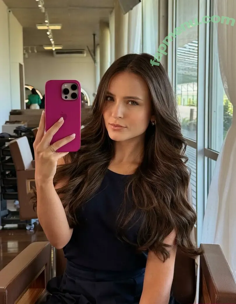 Larissa Manoela nude photo #1583 (larissamanoela)