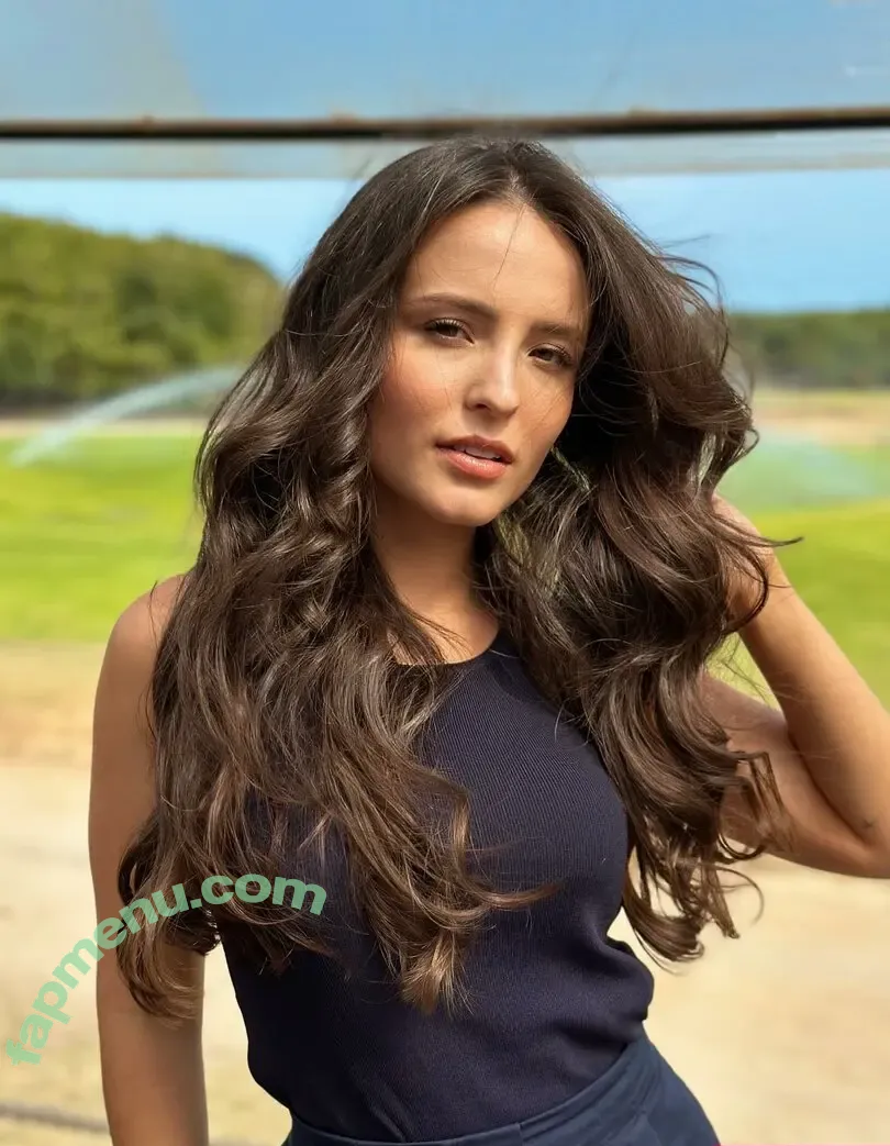 Larissa Manoela nude photo #1584 (larissamanoela)