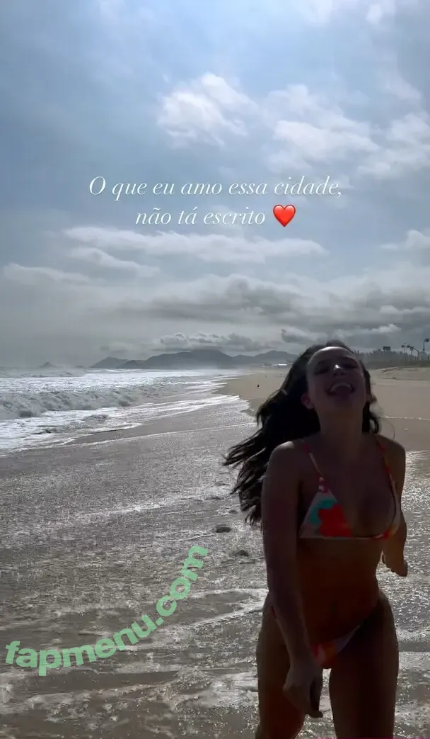 Larissa Manoela nude photo #1618 (larissamanoela)