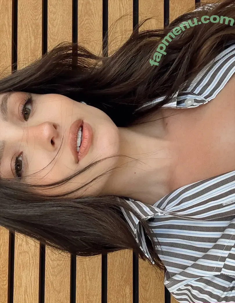 Larissa Manoela nude photo #1629 (larissamanoela)