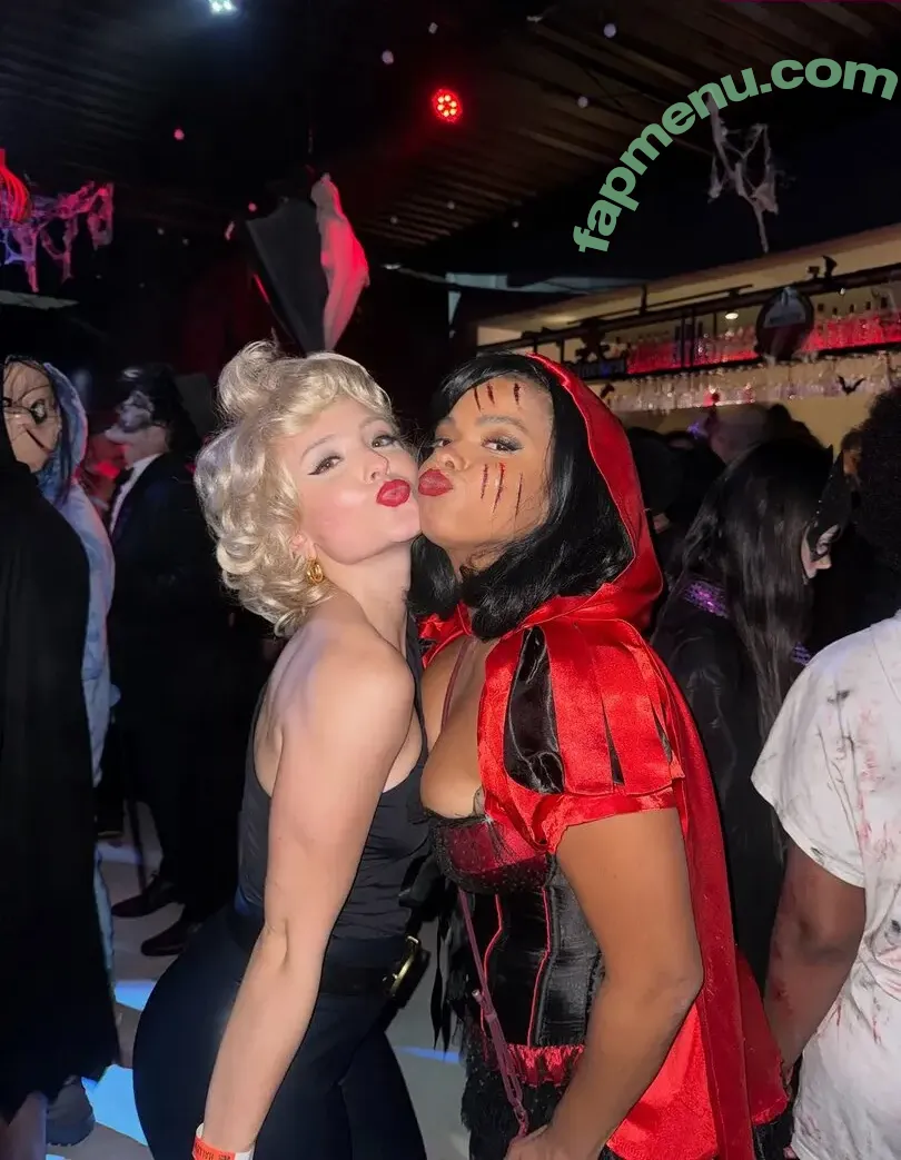 Larissa Manoela nude photo #1643 (larissamanoela)