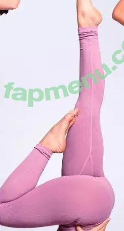 Larissa Manoela nude photo #1667 (larissamanoela)