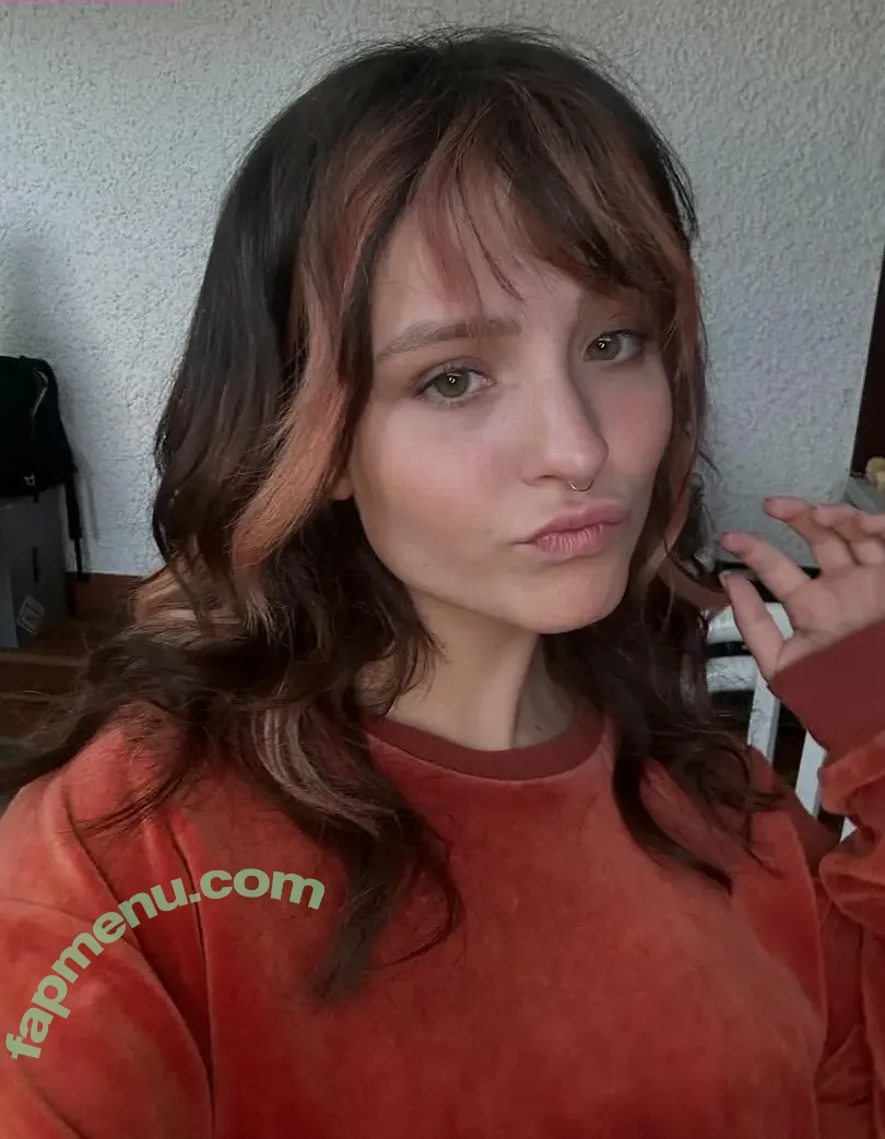 Larissa Manoela nude photo #1689 (larissamanoela)