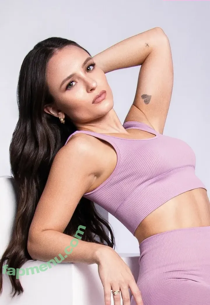 Larissa Manoela nude photo #1760 (larissamanoela)