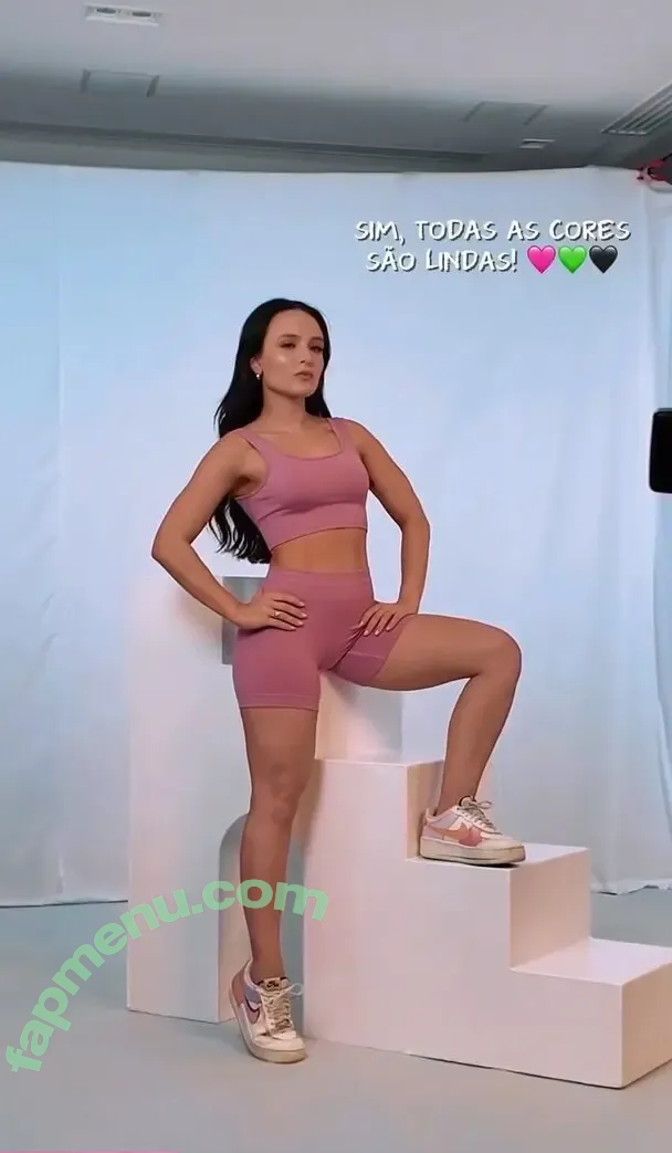 Larissa Manoela nude photo #1778 (larissamanoela)