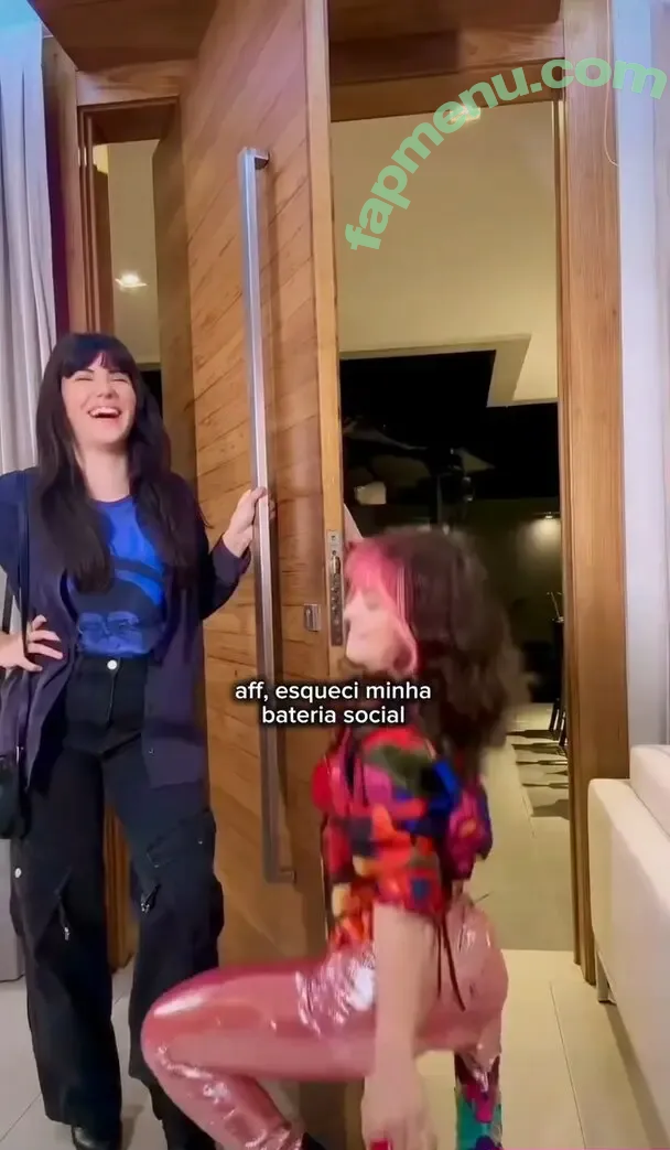 Larissa Manoela nude photo #1785 (larissamanoela)