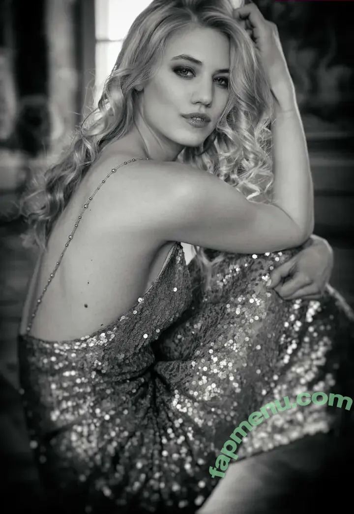 Larissa Marolt nude photo #0062 (larissa_marolt_official)