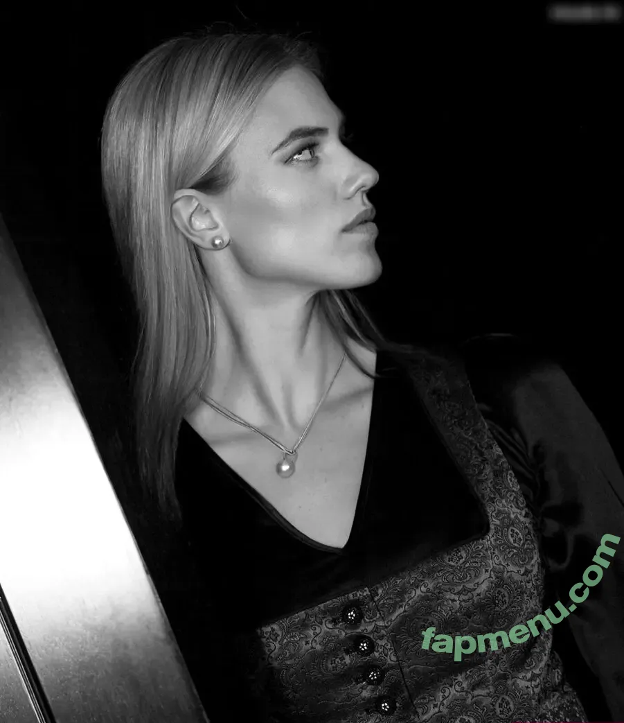 Larissa Marolt nude photo #0070 (larissa_marolt_official)