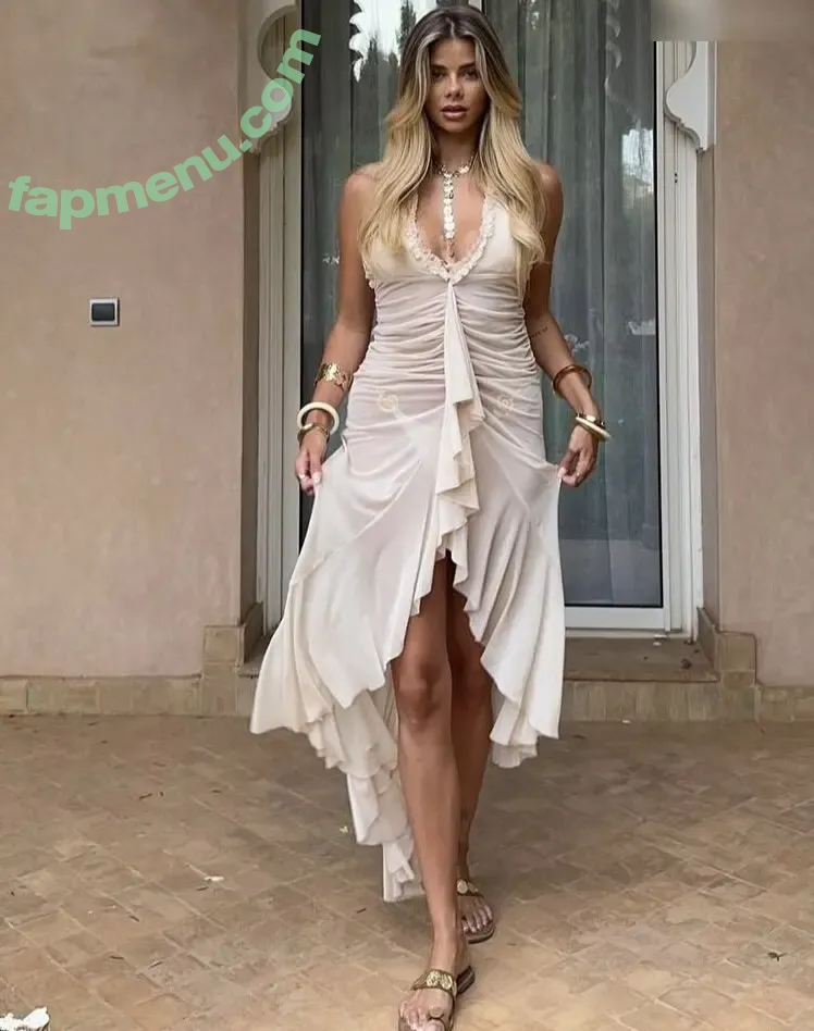 Larissa Neumann nude photo #0390 (tigerlariz)