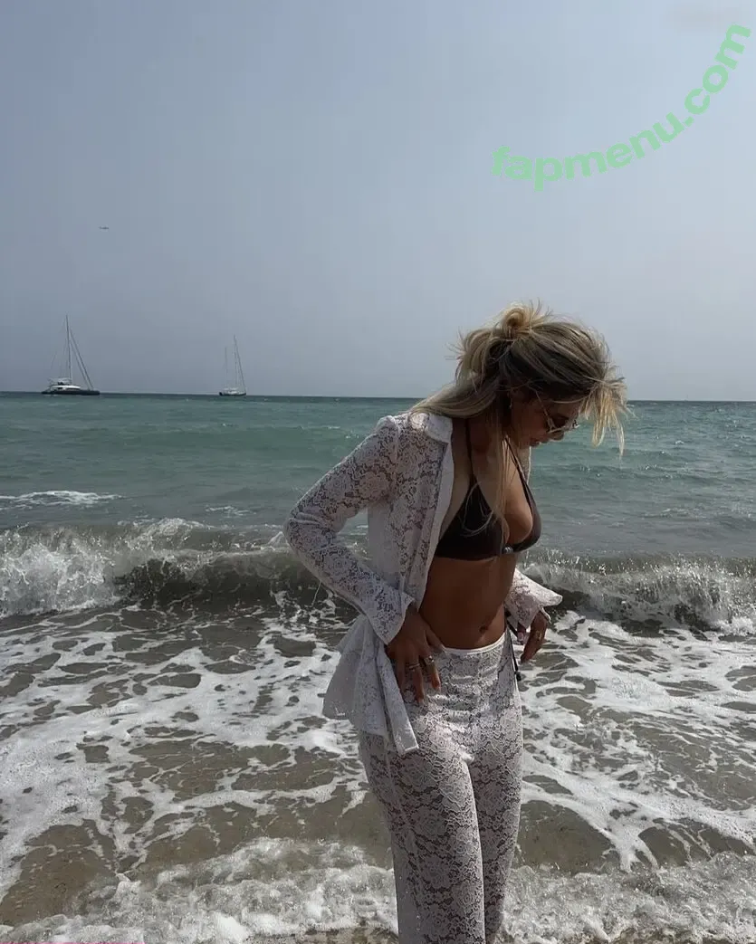 Larissa Neumann nude photo #0395 (tigerlariz)