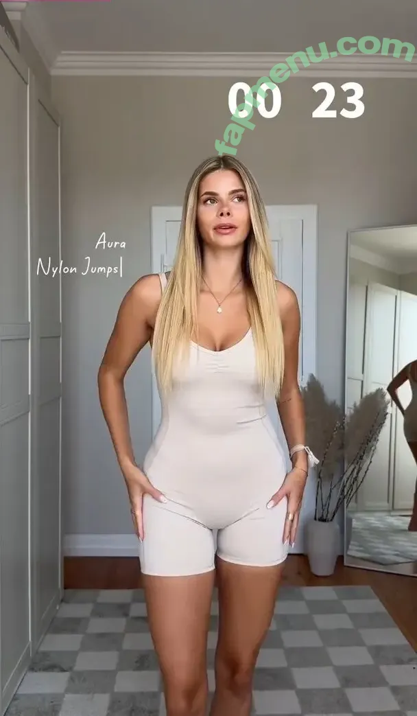 Larissa Neumann nude photo #0397 (tigerlariz)