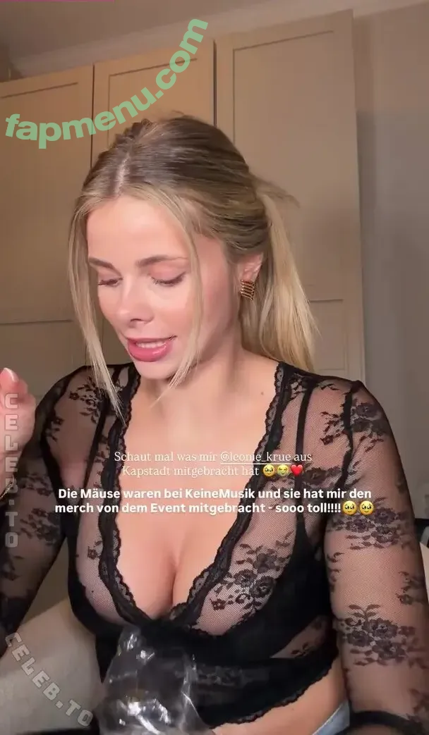 Larissa Neumann nude photo #0484 (tigerlariz)