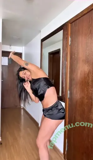 Larissa Riquelme / larissariquelme nude photo #0538