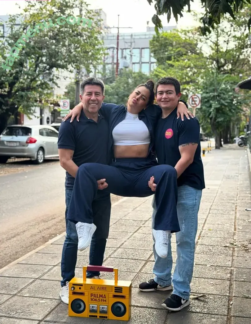 Larissa Riquelme nude photo #0479 (larissariquelme)