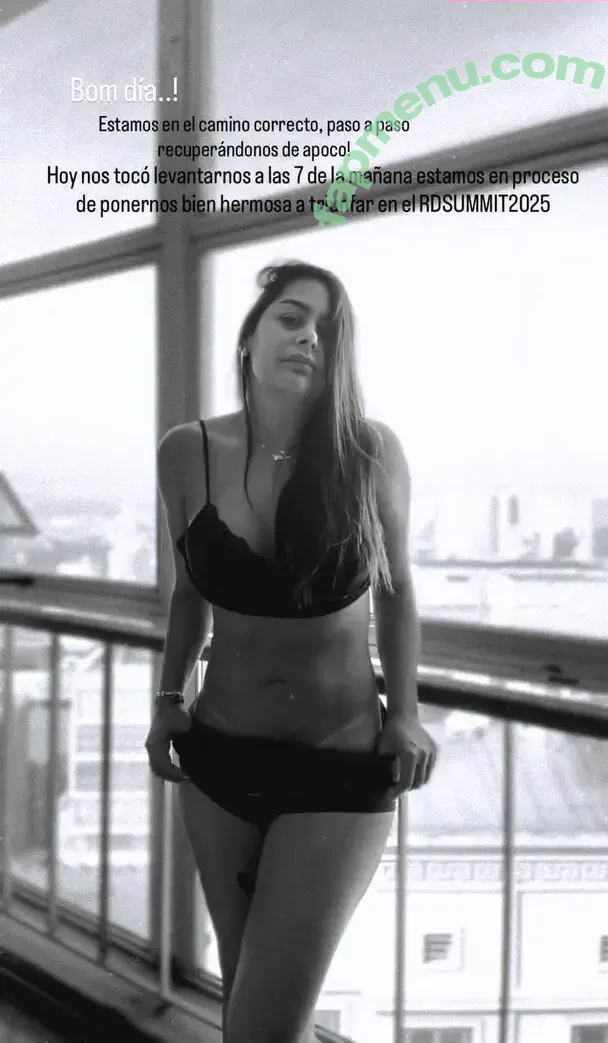 Larissa Riquelme nude photo #0533 (larissariquelme)