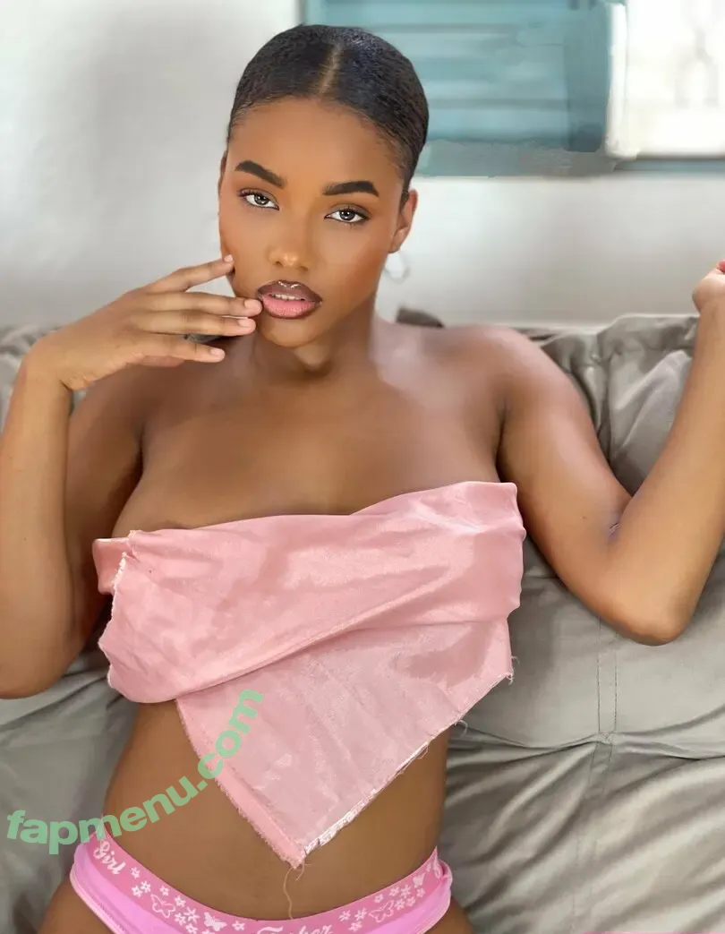Larissa Siilva nude photo #0027 (larissa.siilva / larissasilva_xo)