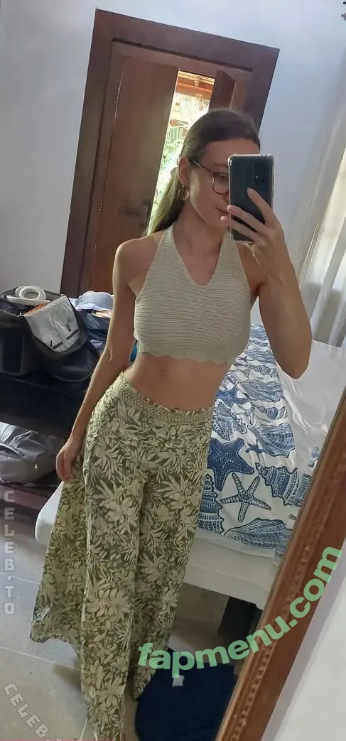 Larissa0297 nude photo #0103 (Larissa0297)