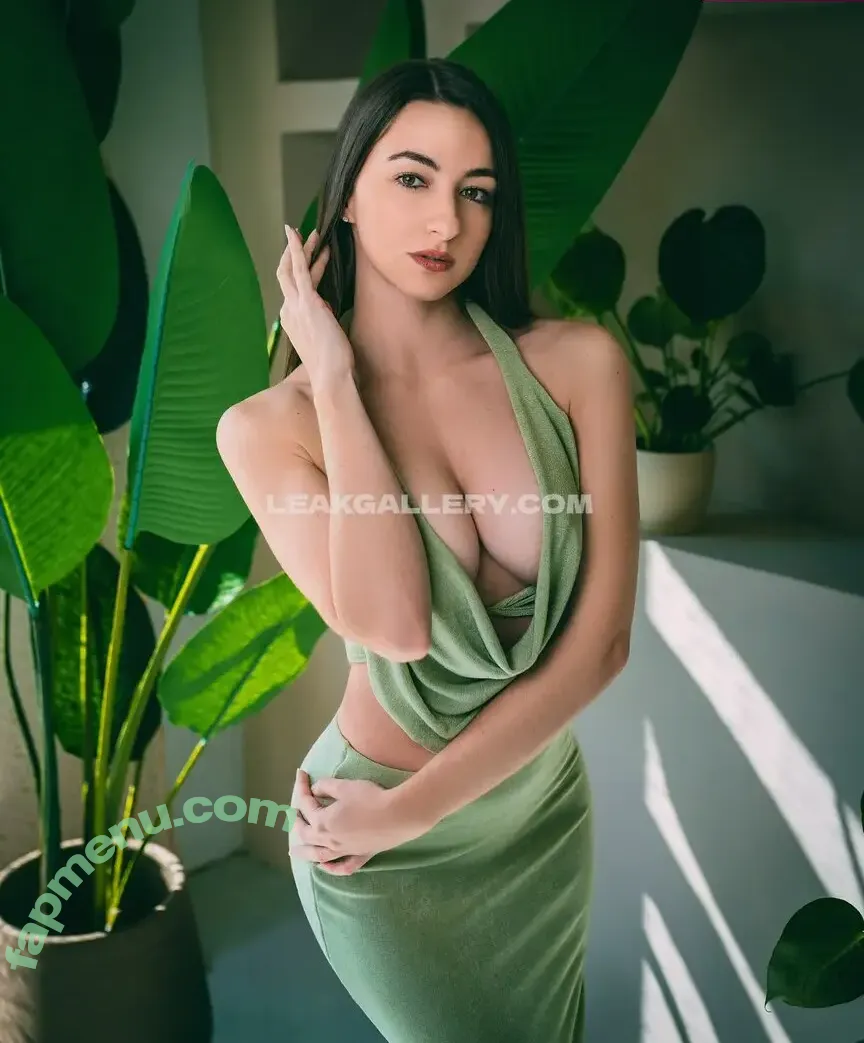 Larissa0297 nude photo #0137 (Larissa0297)