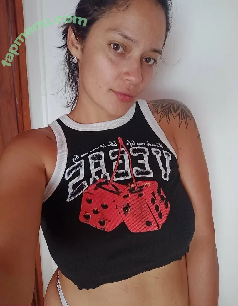 larissabraga92 nude photo #0016 (laribraga2)