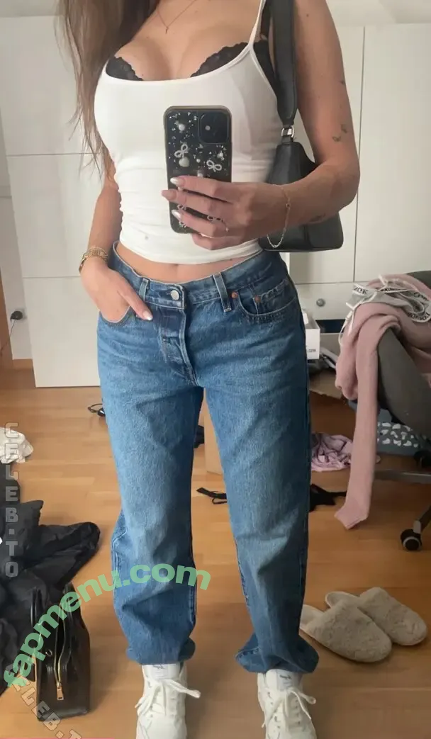 Larissaxra nude photo #0448 (Larissaxra)