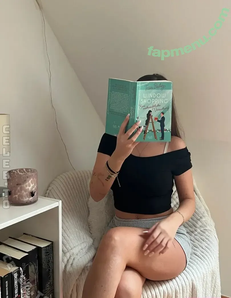 Larissaxra nude photo #0491 (Larissaxra)