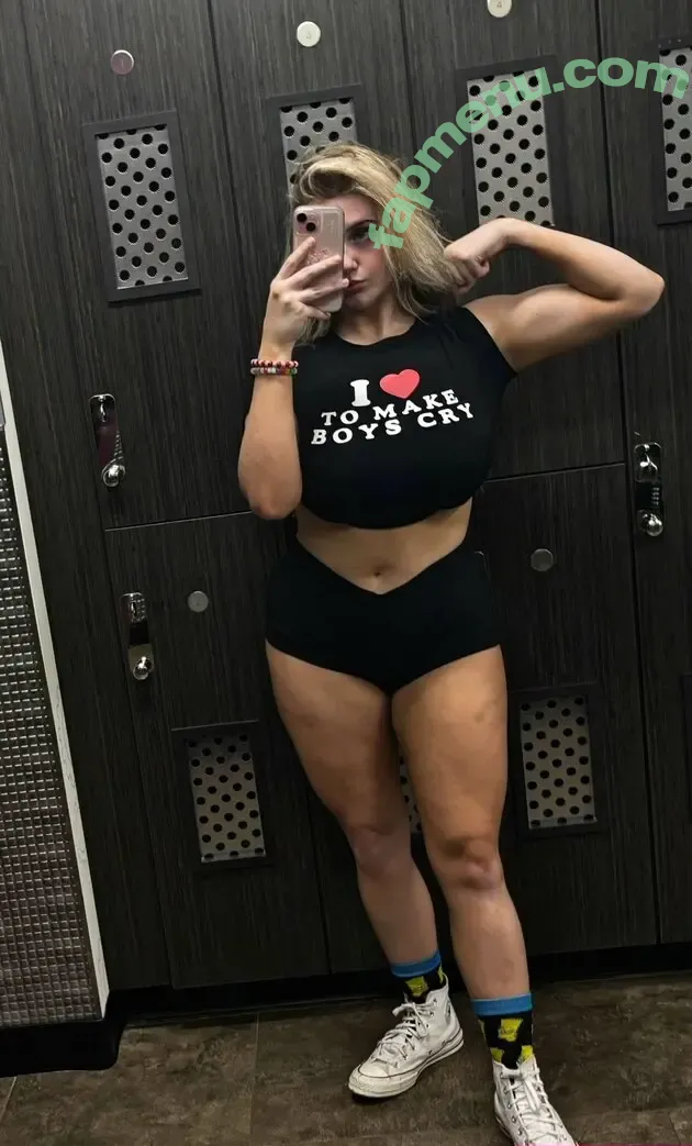 Larkan Danielle nude photo #0059 (larkandanielle / lovelyangelface / misslovelyaf)
