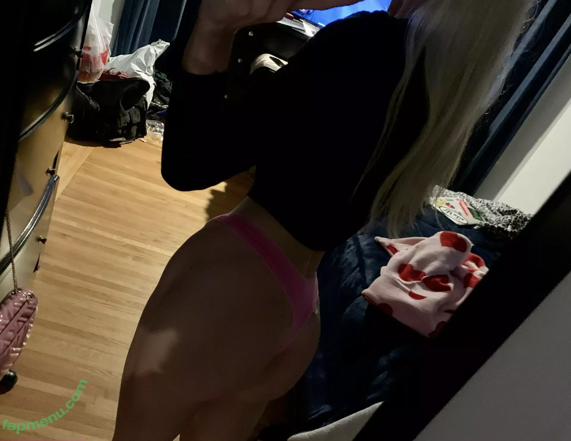 Laroseee nude photo #0033 (Laroseee)