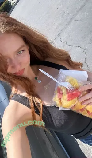 Larsen Thompson / larsenthompson nude photo #0985
