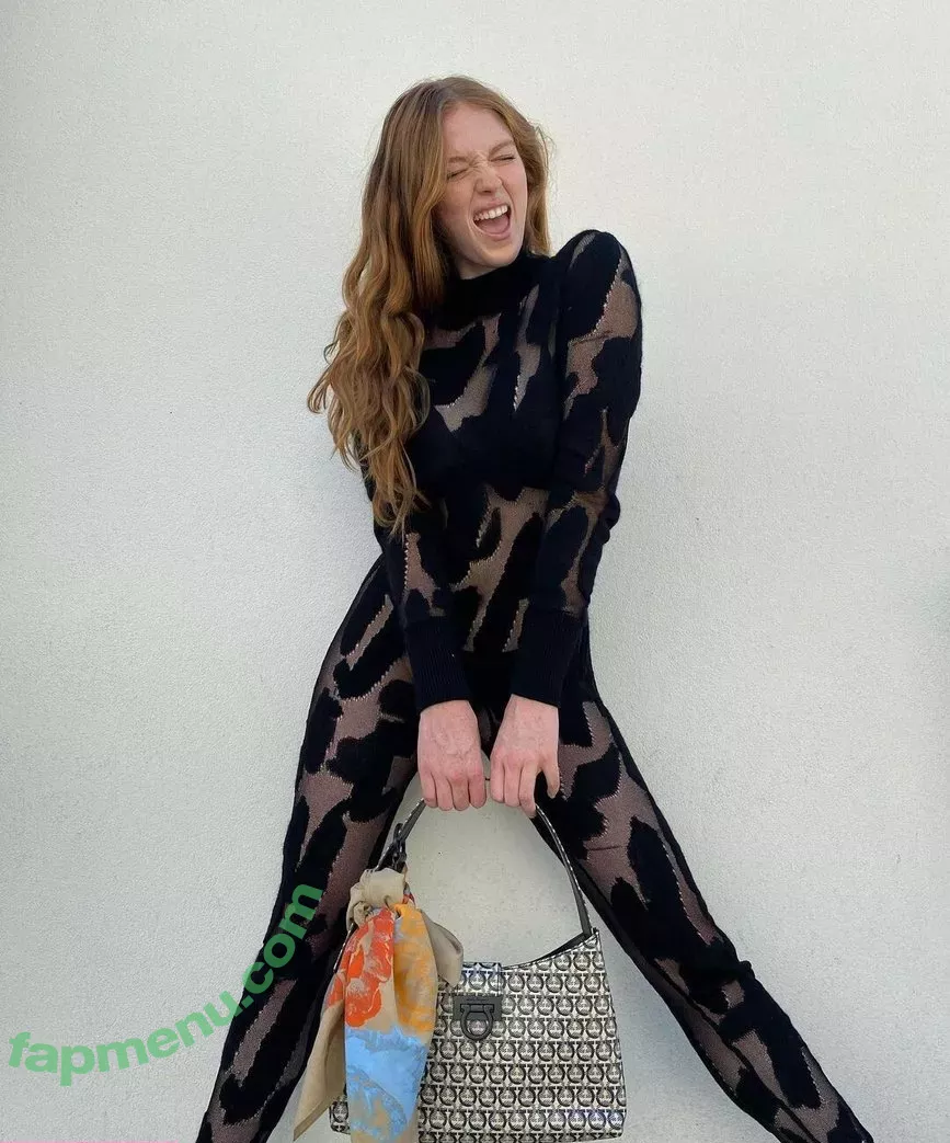 Larsen Thompson nude photo #0006 (larsenthompson / larsenthompsonofficial)