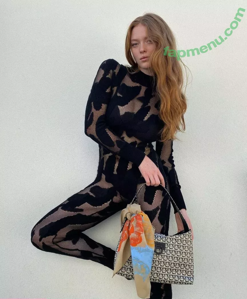 Larsen Thompson nude photo #0011 (larsenthompson / larsenthompsonofficial)
