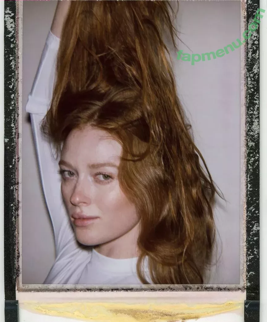 Larsen Thompson nude photo #0070 (larsenthompson / larsenthompsonofficial)