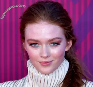 Larsen Thompson / larsenthompson nude photo #1010