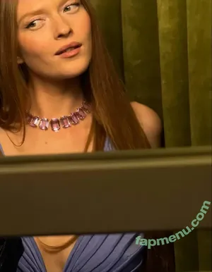 Larsen Thompson / larsenthompson nude photo #1156