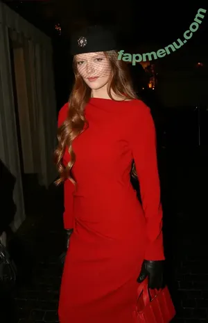 Larsen Thompson / larsenthompson nude photo #1171