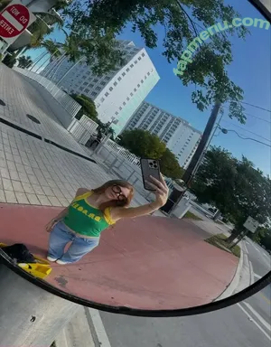 Larsen Thompson / larsenthompson / larsenthompsonofficial nude photo #1198